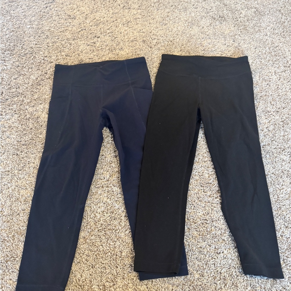 Athleta Girl capri Leggings in Black and Navy